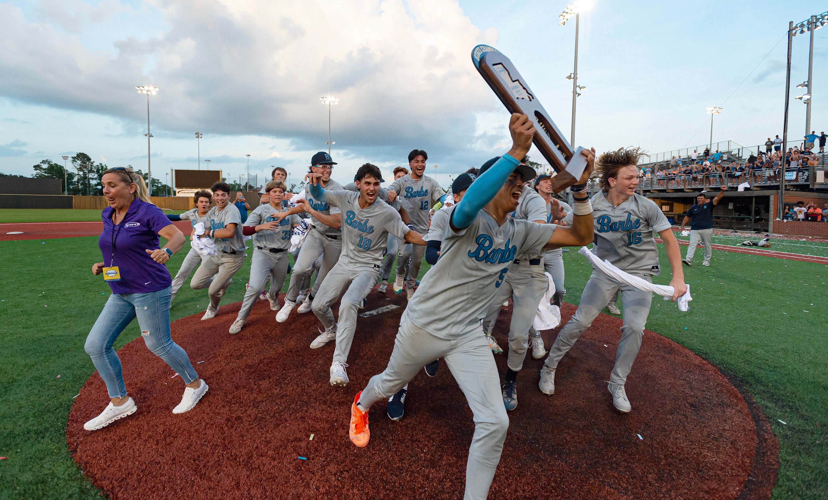 A look back in photos: Barbe's come-from-behind win in nonselect Div. I  state championship game - American Press