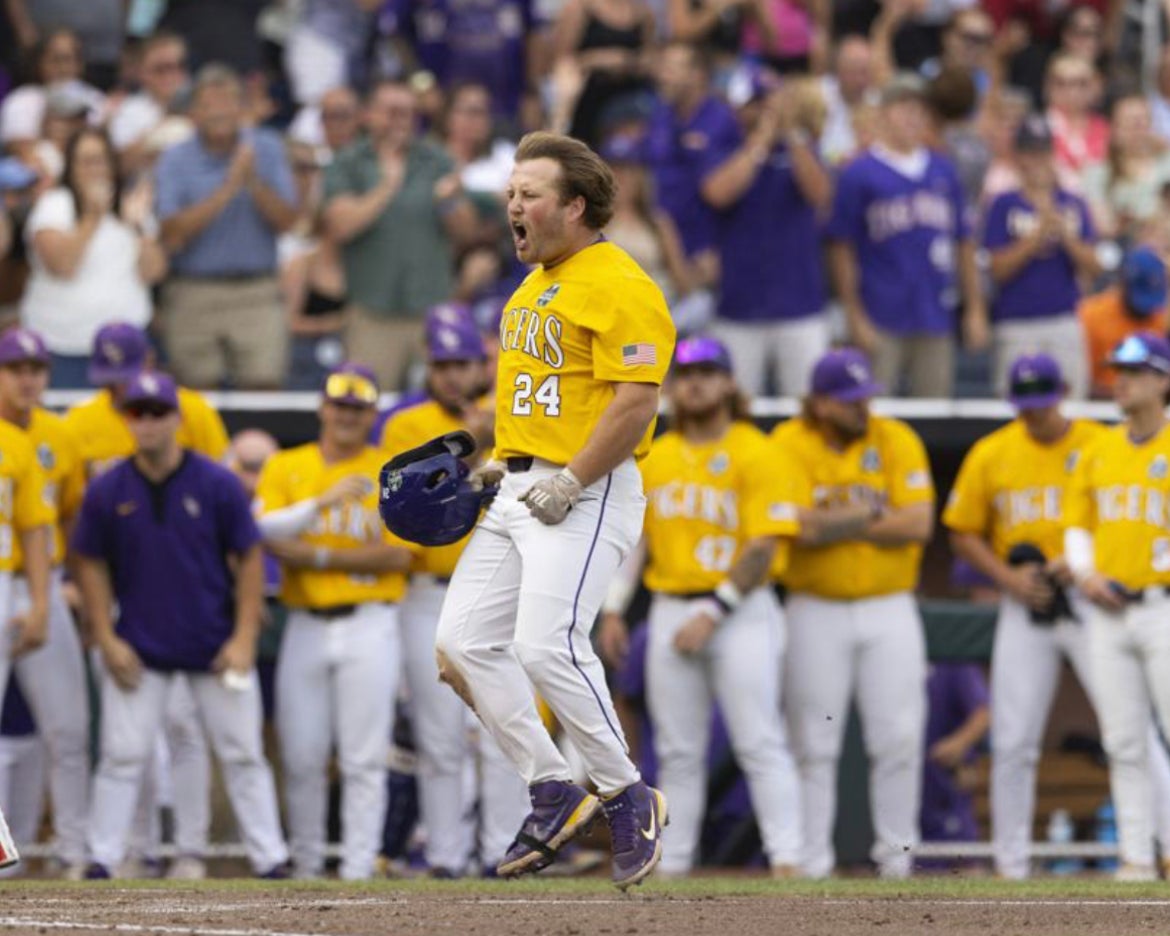 Gators take control of their College World Series bracket with a 5