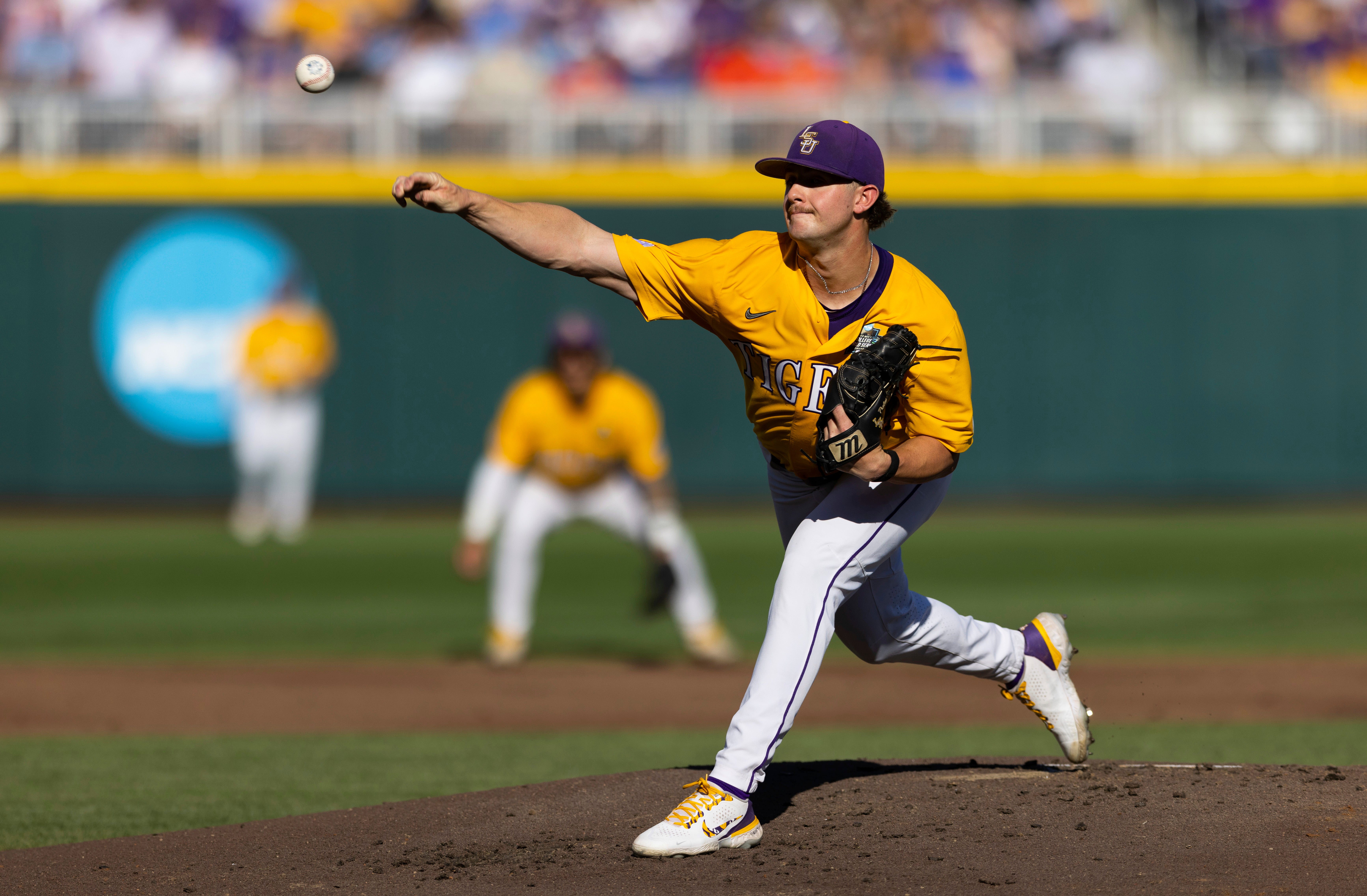 LSU vs. Florida: 2023 Men's College World Series Finals Game 1