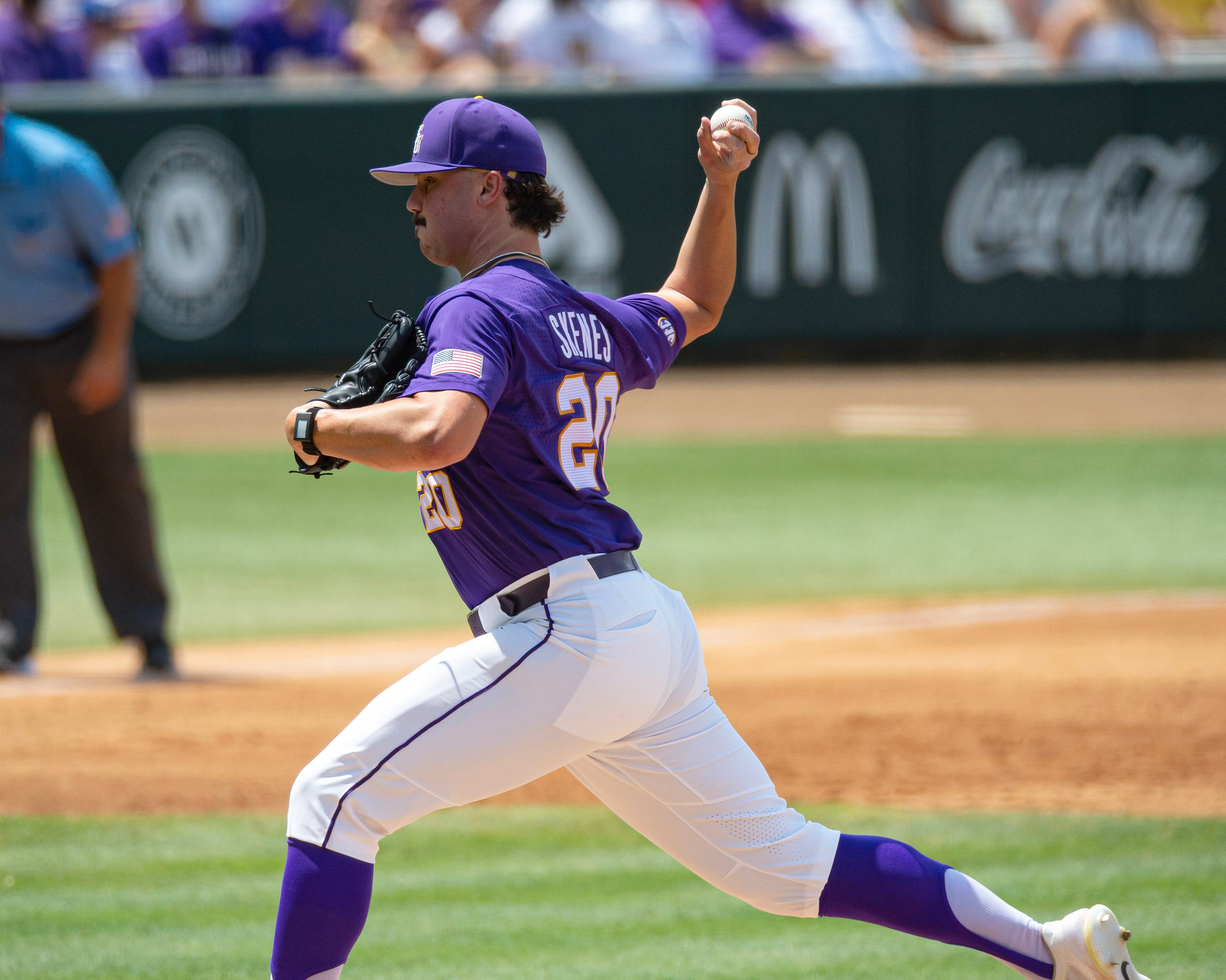 LSU beats SEC rival Tennessee 6-3 at the College World Series with