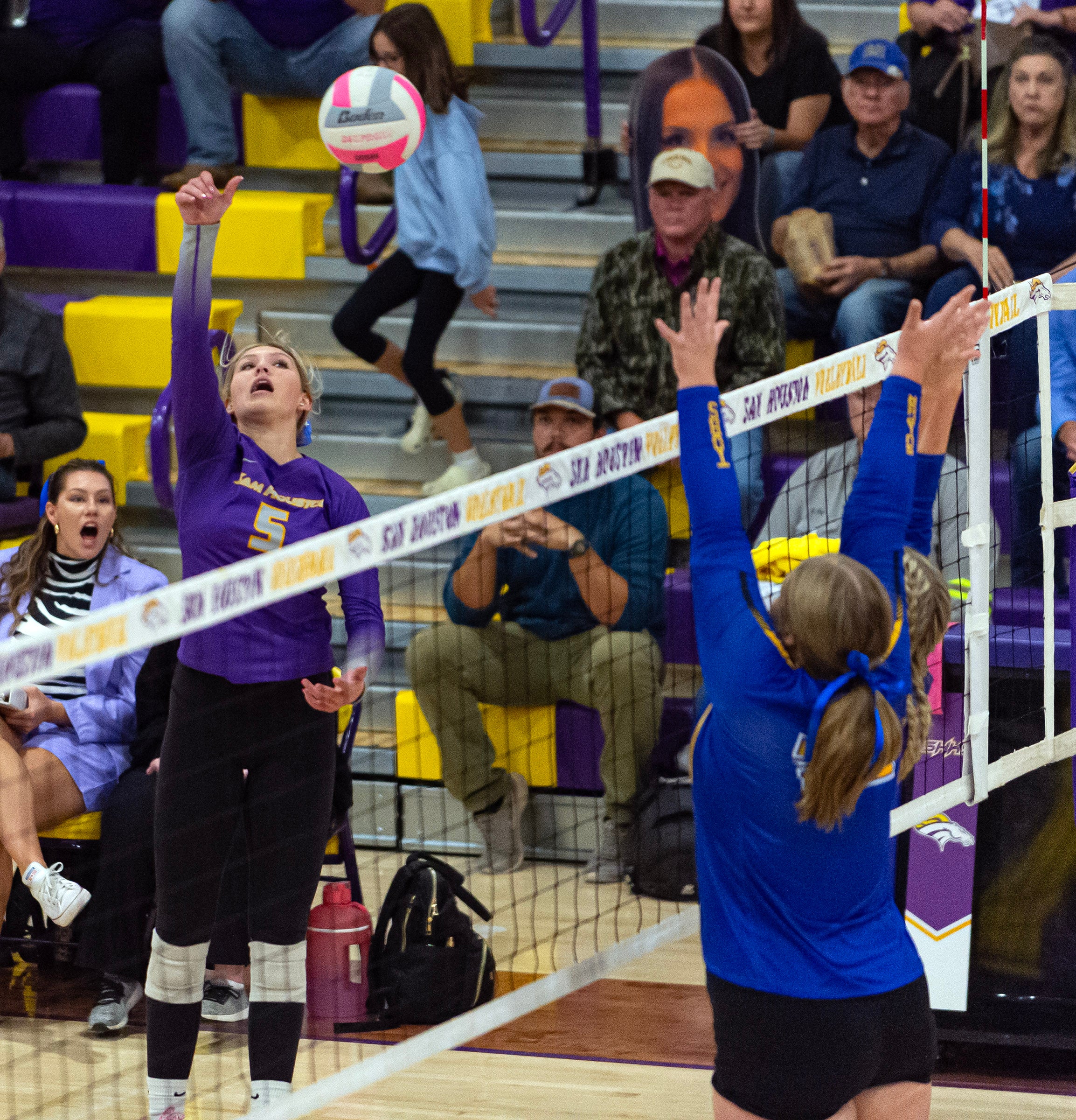 broncos-win-third-consecutive-volleyball-district-championship