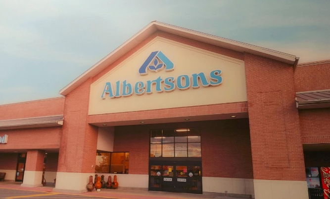 BUSINESS UPDATE: Albertsons on Country Club faces closure – American Press